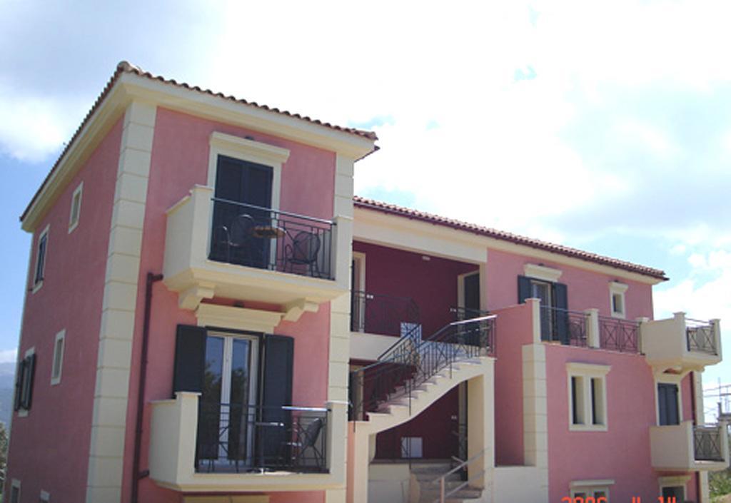 Kolona Apartments Lixouri Exterior photo